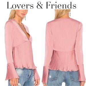 LOVERS + FRIENDS FAIN PLEATED BELL SLEEVE BLOUSE **NWOT**BLOGGER FAVE**